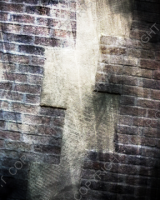 U002